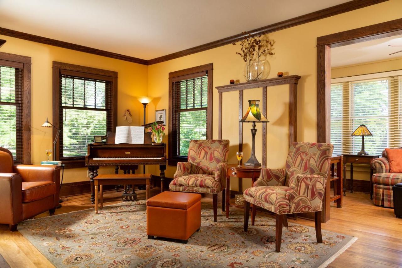 The Buckingham Inn Madison Dış mekan fotoğraf